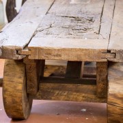 Table basse rectangulaire en bois
