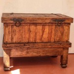 Coffre de rangement en pin amadera