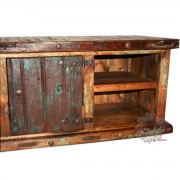 Meuble bas en pin