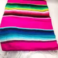 Plaid mexicain coloré couverture fuschia