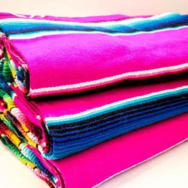 couverture mexicaine fuschia