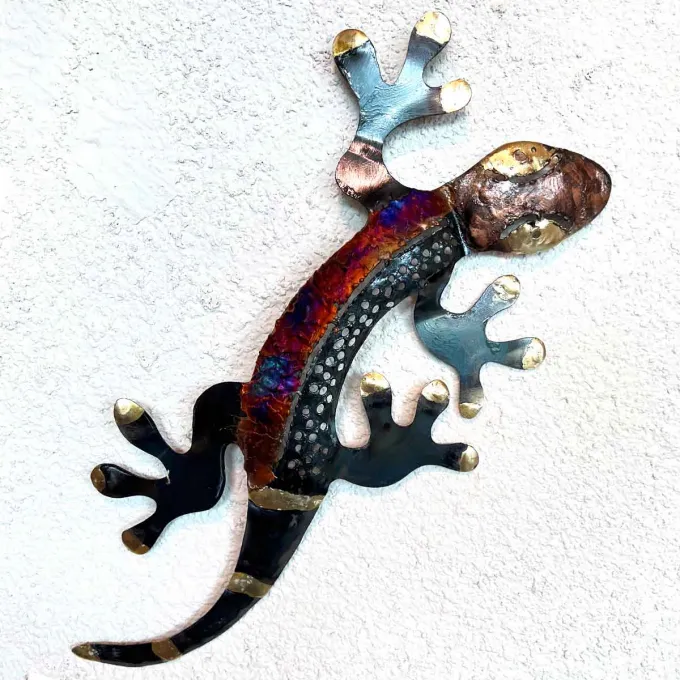 Salamandre gecko en métal décoration murale