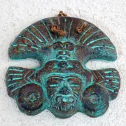 Petit masque mexicain en terre cuite décoration murale