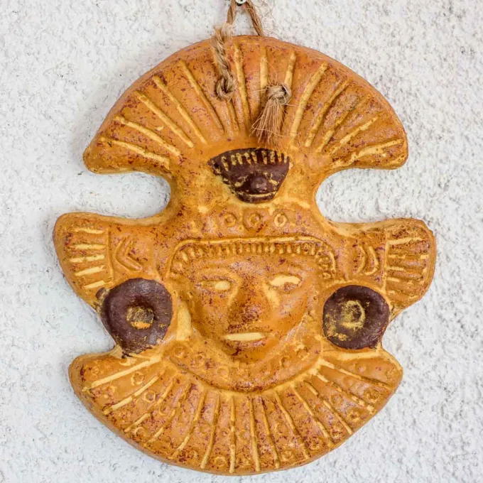 Masques en terre cuite pour votre décoration murale
