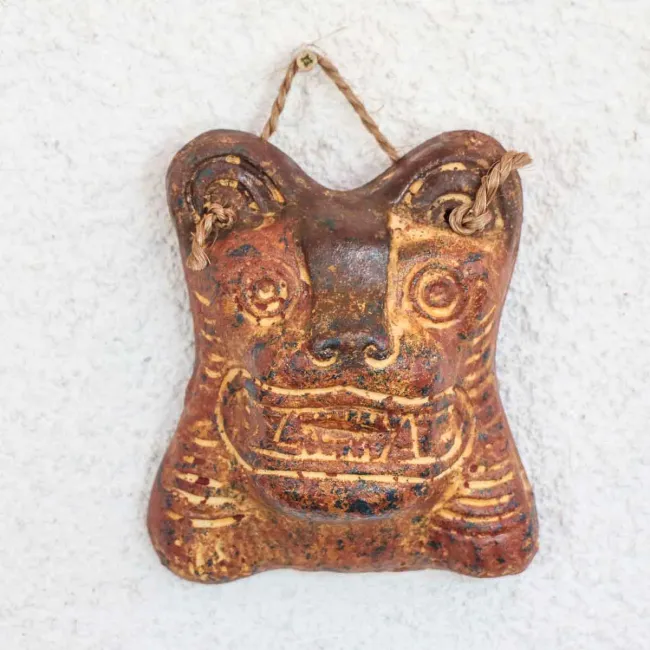 Masque mexicain jaguar en terre cuite