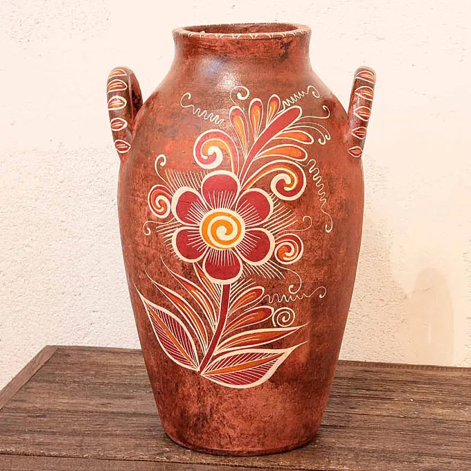 Vase décoratif en terre cuite pour la maison