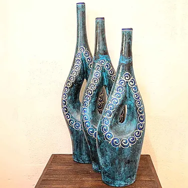 Petite jarre en terre cuite décorée pour décoration d'intérieur