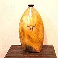 vase céramique orné d'une patine jaune miel