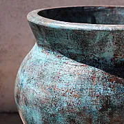 poterie-terre-cuite-cache-pot-decoration-jardin-amadera