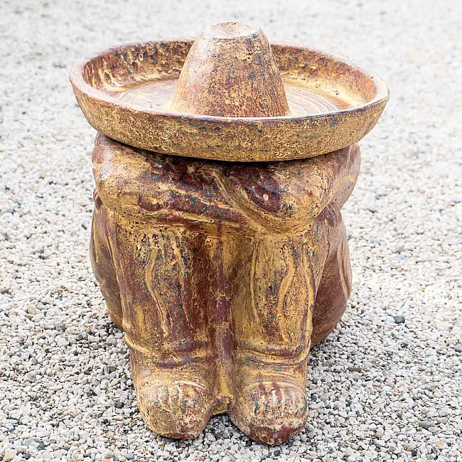 Statue mexicaine traditionnelle en terre cuite