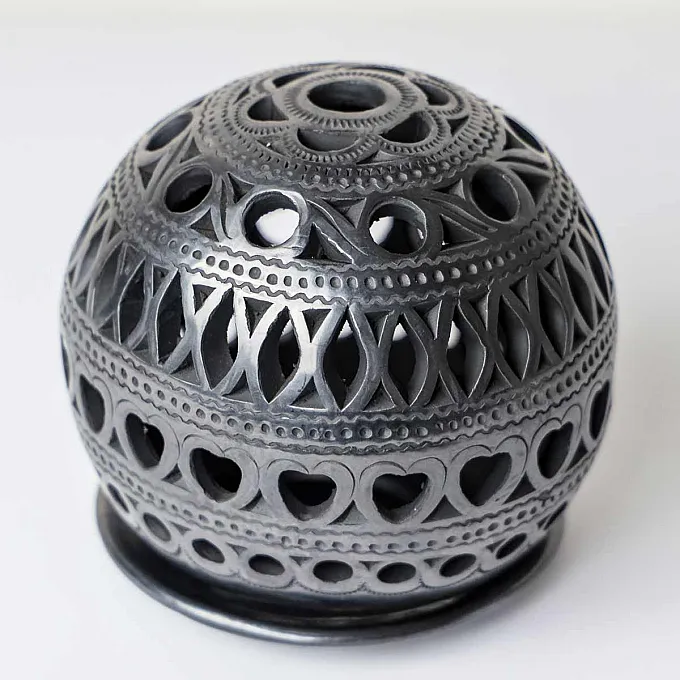 photophore en terre noire pour décorer votre maison
