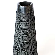 Vase déco en terre noire