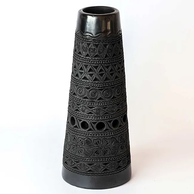 Vase décoratif en terre noire de Oaxaca artisanat mexicain