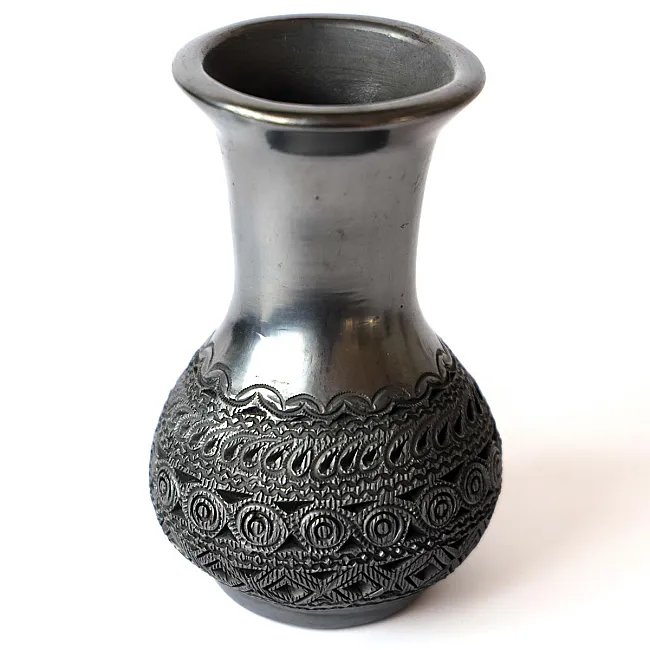 Vase en terre noire décoration d'intérieur