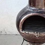 brasero de jardin pour barbecue et four à pizzas