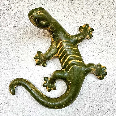 Salamandre en terre cuite déco murale