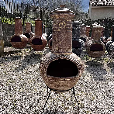 brasero barbecue extérieur au bois et four à pizzas