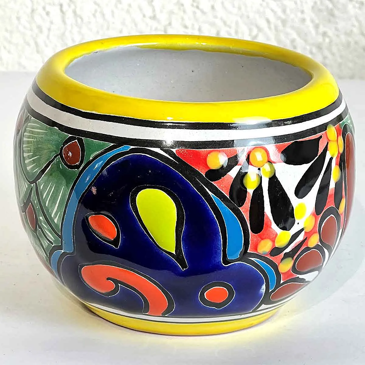 Petit pot de fleur céramique extérieure