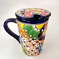 Tasse à thé en céramique colorée avec son couvercle