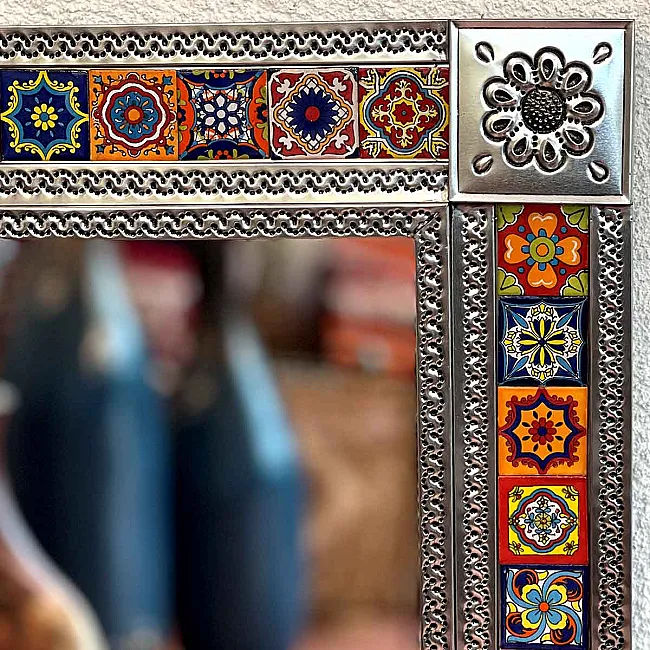 Miroir mural rectangulaire décoré d'azulejos - Artisanat mexicain
