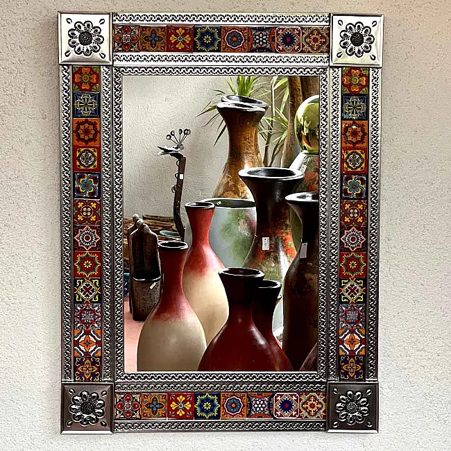 Miroir mural en métal et décoré d'azulejos - Artisanat mexicain