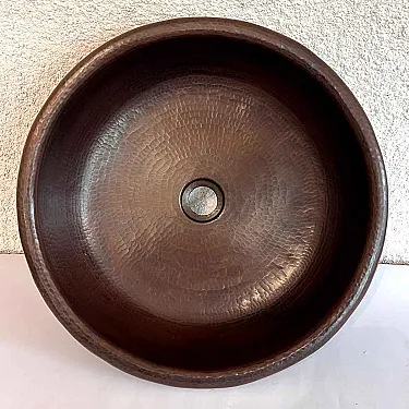 Vasque en cuivre à poser