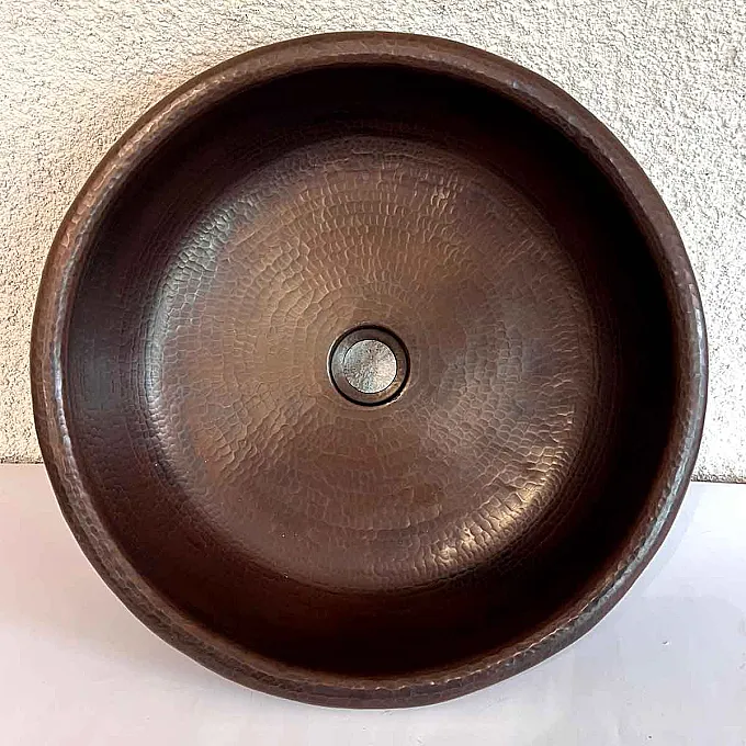 Vasque en cuivre à poser
