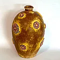 Vase en terre cuite décoré pour votre maison