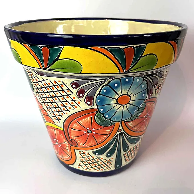 Gros pot en céramique - Décoration extérieure