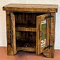 Petit meuble de rangement en pin - un étagère et deux portes