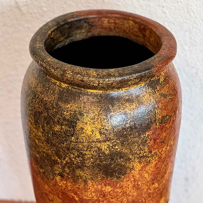 Jarres décoratives colorées en terre cuite