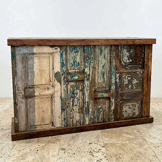 Meuble de bar en bois - Mobilier artisanal
