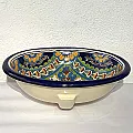 vasque en céramique colorée dans votre salle de bain