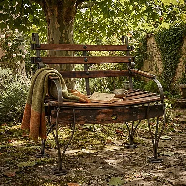 banc de jardin en bois restauré et fer forgé