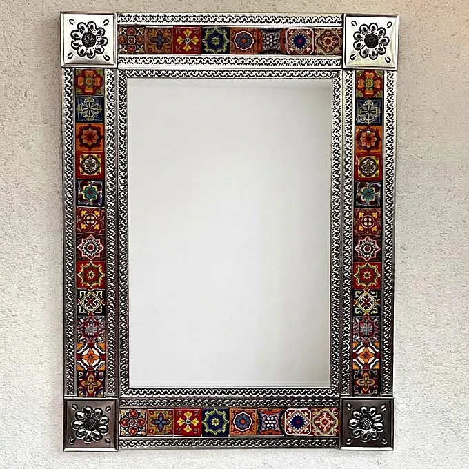 Miroir mural en métal et décoré d'azulejos - Artisanat mexicain