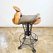 Chaise haute de bar pivotante - En bois, fer forgé et assise en cuir